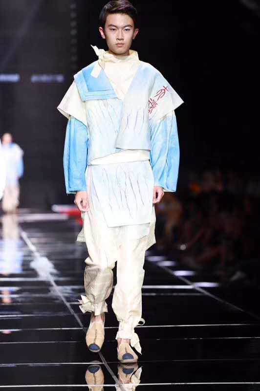 郑州国际时装周 这些河南高校的服装设计,代表了河南服装未来